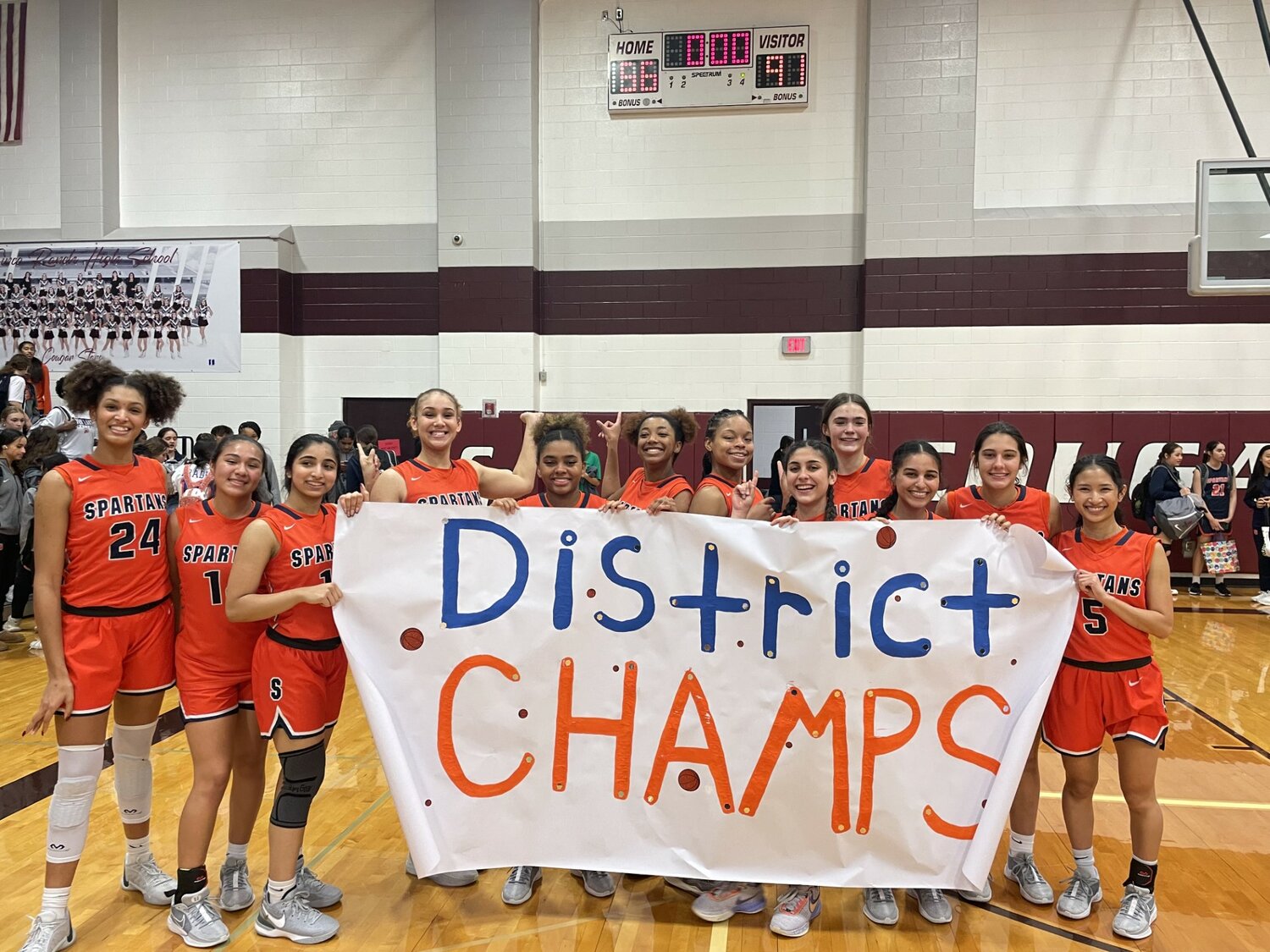 Seven Lakes clinched a share of the District 19-6A title on Tuesday with a win over Cinco Ranch.
